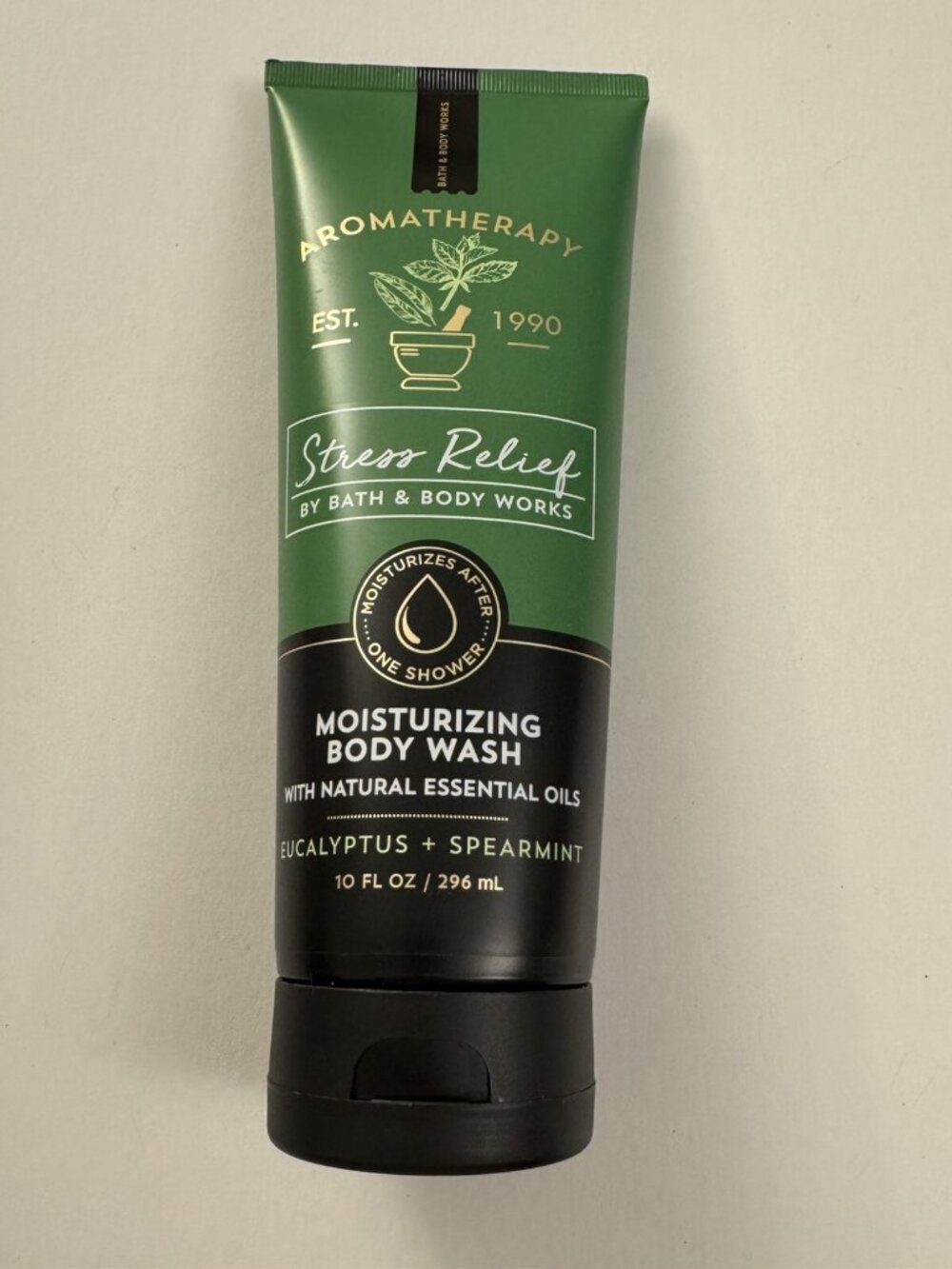 New Bath and Body Works Eucalyptus + Spearmint Moisturizing Body Wash 10oz C42